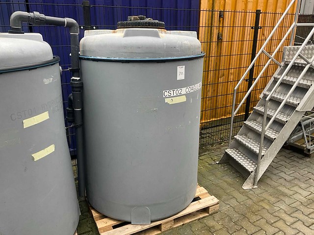 Astro cvc 15std + cbt 19 hd verticale opslagtank - afbeelding 1 van  5