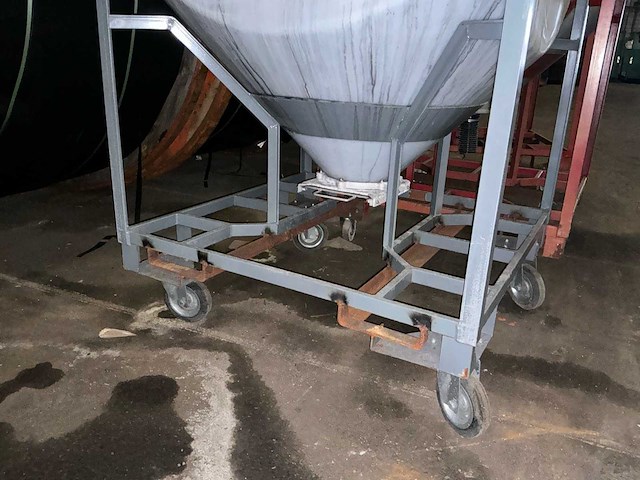 Astro silo gebruikt voor granulaat (4x) - afbeelding 4 van  15