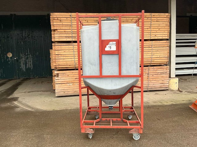 Astro silo gebruikt voor granulaat (4x) - afbeelding 8 van  15