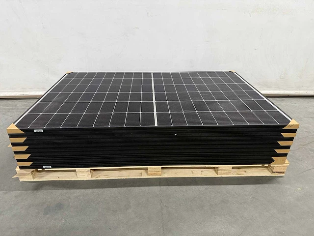 Astronergy - set van 10 zonnepanelen (420 wp) - sma 4.0 kw omvormer - afbeelding 3 van  10