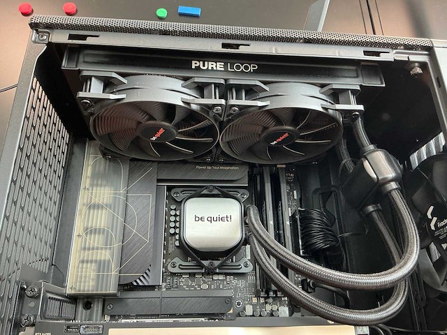 Asus - desktop - afbeelding 5 van  5