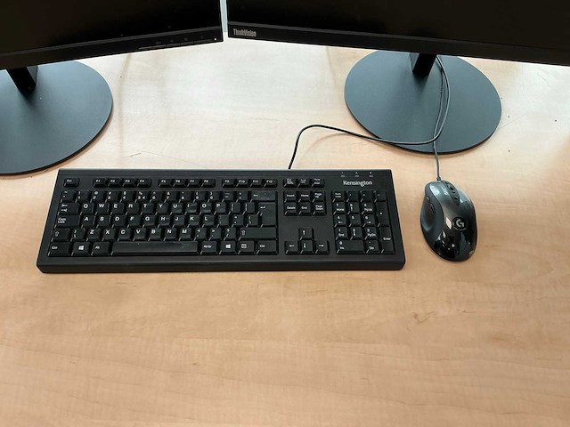 Asus - desktop - afbeelding 1 van  4