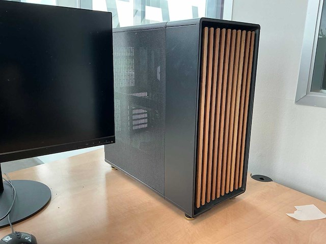 Asus - desktop - afbeelding 2 van  4