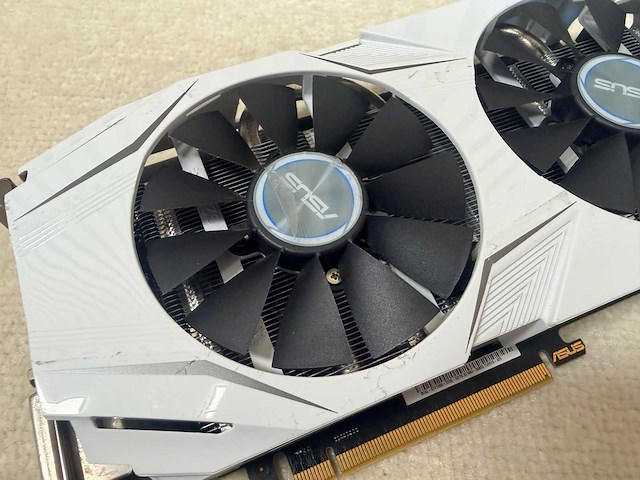 Asus - dual geforce gtx 1060 3g - 3gb / gddr5 / gaming videokaart - afbeelding 2 van  11