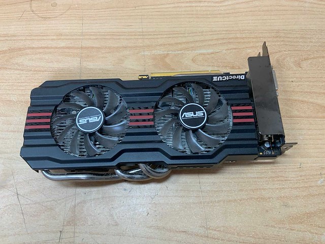 Asus - gtx660-dc2-2gd5 - videokaart - afbeelding 1 van  4