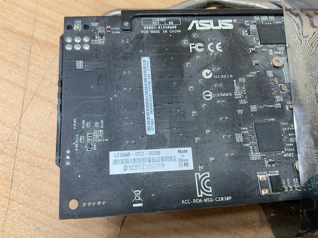 Asus - gtx660-dc2-2gd5 - videokaart - afbeelding 4 van  4