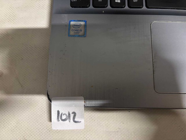 Asus - laptop - afbeelding 2 van  3