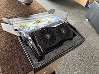 Asus - rog-strix-r570 8gb - videokaart - afbeelding 1 van  4