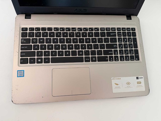 Asus - vivobook r540u - laptop - afbeelding 2 van  6