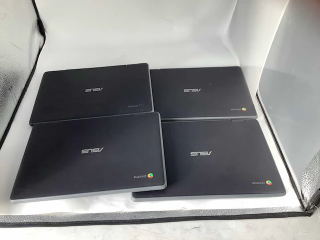 Asus chromebook c204m touch laptop (4x) - afbeelding 7 van  8
