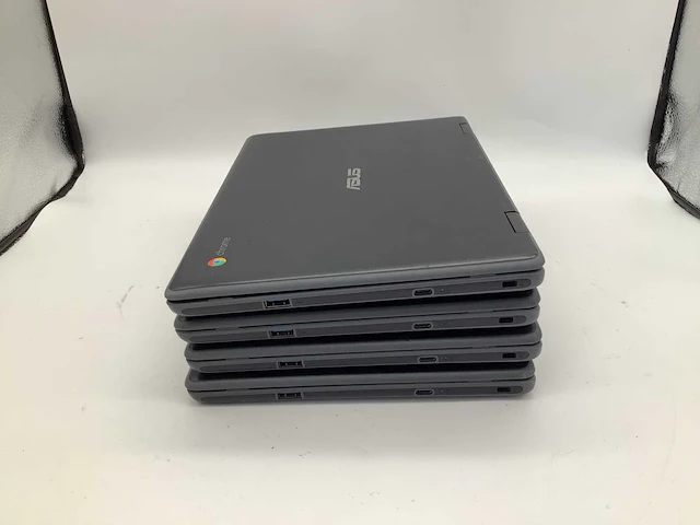 Asus chromebook c204m touch laptop (4x) - afbeelding 8 van  8