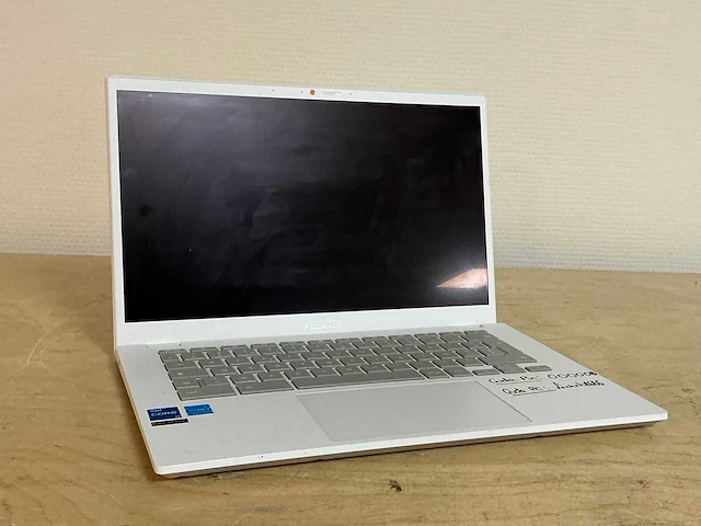 Asus chromebook plus laptop - afbeelding 1 van  4
