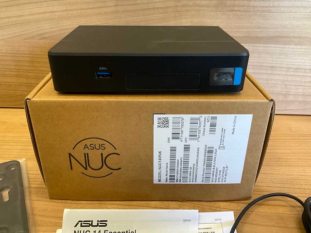 Asus nuc 14 mini pc - afbeelding 2 van  4