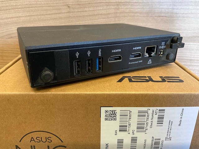 Asus nuc 14 mini pc - afbeelding 3 van  4
