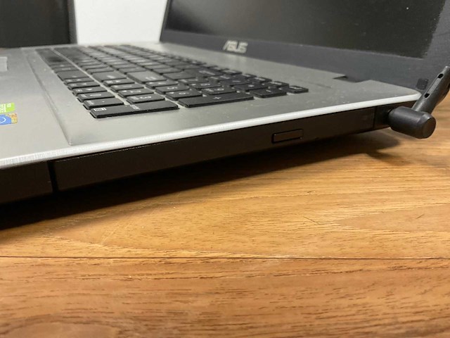 Asus r752l laptop - afbeelding 5 van  6