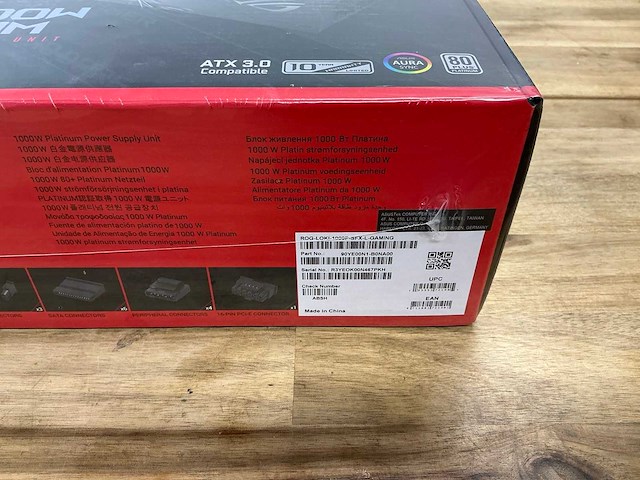 Asus rog loki 1000w platinum gaming power supply unit - afbeelding 3 van  3