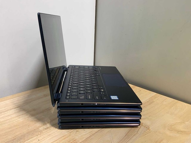 Asus rx362f laptop (4x) - afbeelding 2 van  9