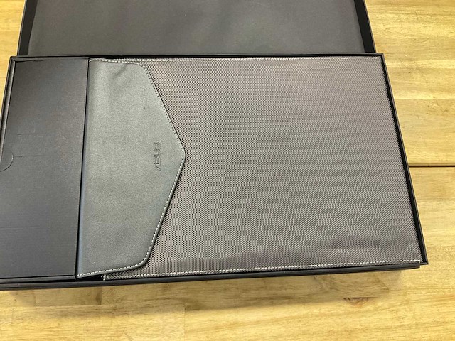 Asus taichi21 laptop - afbeelding 2 van  7