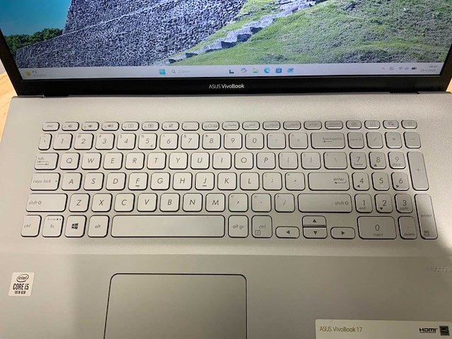 Asus vivobook 17 - f712f laptop - afbeelding 4 van  9