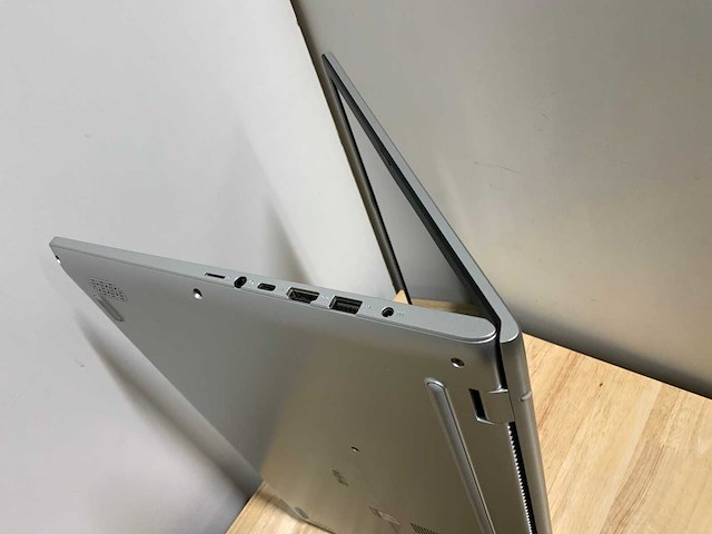 Asus vivobook 17 - f712f laptop - afbeelding 7 van  9