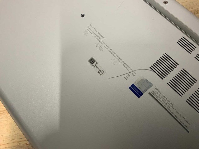 Asus vivobook 17 - f712f laptop - afbeelding 9 van  9