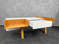 Asymmetrisch receptiemeubel - afbeelding 3 van  21