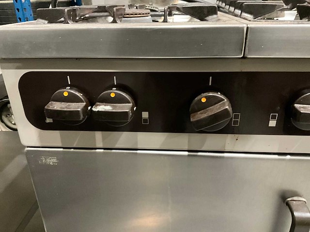 Atag 6 pits gasfornuis met oven - afbeelding 6 van  7