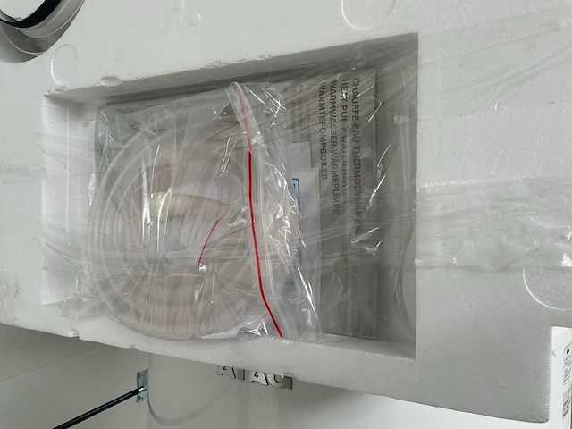 Atag energion nuos plus 250 warmtepompboiler - afbeelding 1 van  2