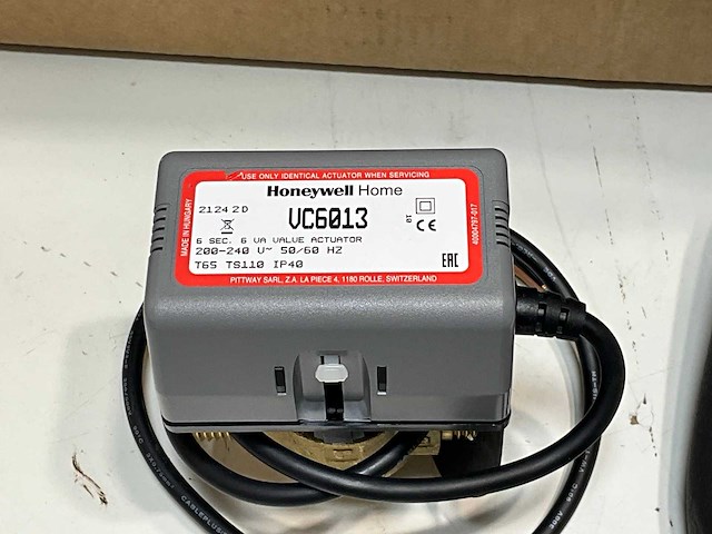 Atag tapwaterset 9-11 kw (2x) - afbeelding 4 van  6