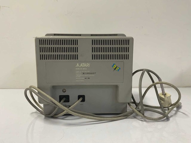 Atari en sharp sm124 en 1040st monitor en toetsenbord - afbeelding 4 van  18