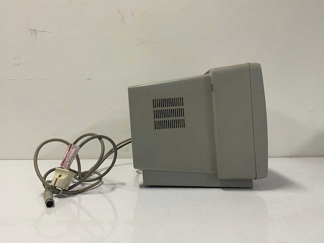 Atari en sharp sm124 en 1040st monitor en toetsenbord - afbeelding 6 van  18