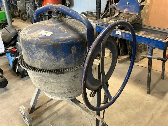 Atika profi 145 betonmolen - afbeelding 3 van  5