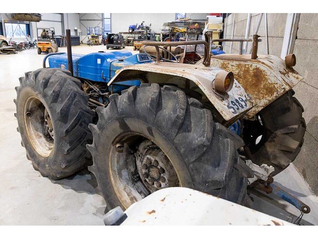 Atlas - super six - 4-wheel drive tractor - 1970 - afbeelding 11 van  14