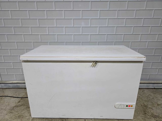 Atlas - vrieskist - afbeelding 1 van  3