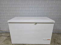 Atlas - vrieskist - afbeelding 1 van  3