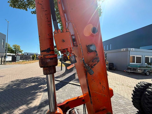 Atlas 1304 banden graafmachine - afbeelding 6 van  23