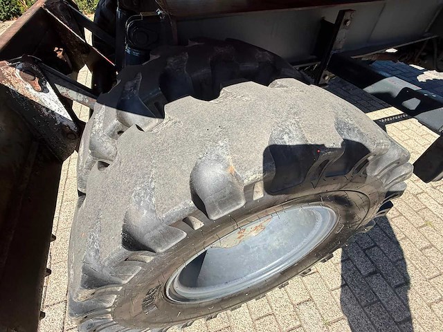 Atlas 1304 banden graafmachine - afbeelding 10 van  23