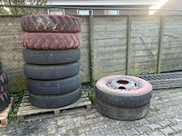 Atlas banden 9.00 r20 op 8 gaats velg (8x) - afbeelding 1 van  8