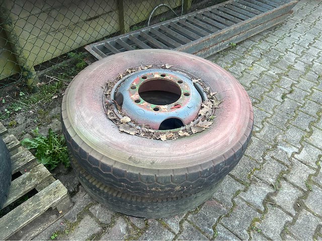Atlas banden 9.00 r20 op 8 gaats velg (8x) - afbeelding 6 van  8