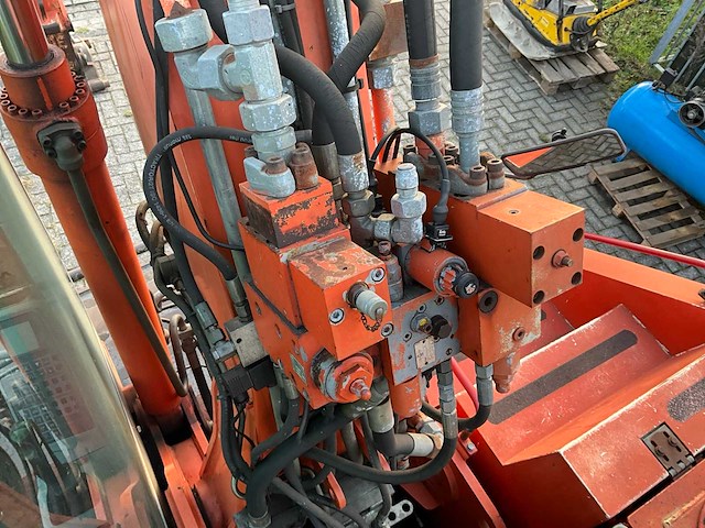 Atlas banden graafmachine - afbeelding 3 van  48