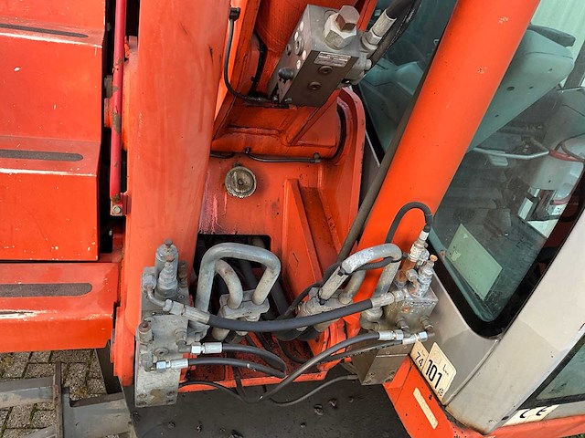 Atlas banden graafmachine - afbeelding 6 van  48