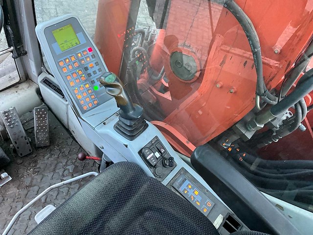 Atlas banden graafmachine - afbeelding 20 van  48