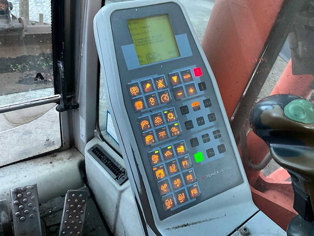 Atlas banden graafmachine - afbeelding 24 van  48