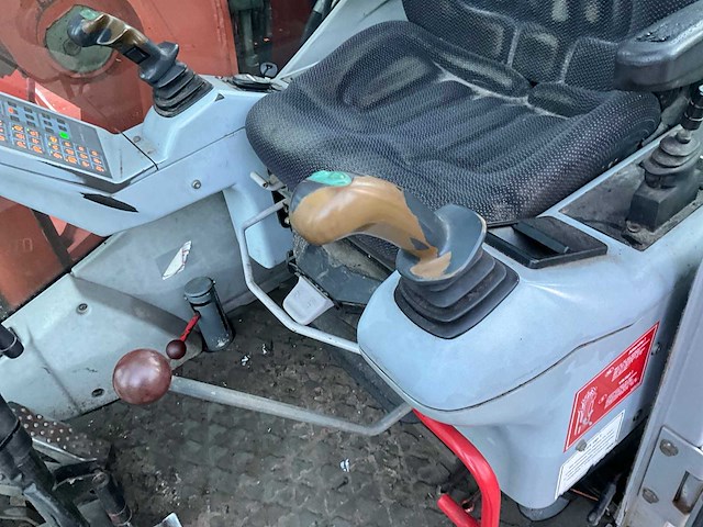 Atlas banden graafmachine - afbeelding 25 van  48