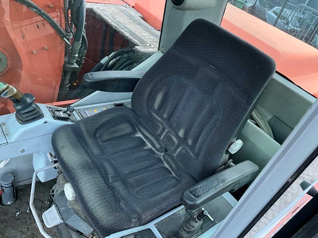 Atlas banden graafmachine - afbeelding 26 van  48