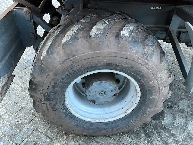 Atlas banden graafmachine - afbeelding 36 van  48