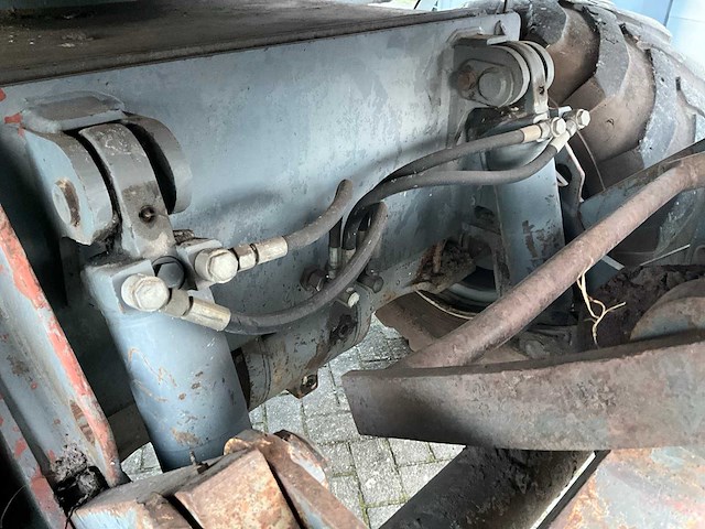 Atlas banden graafmachine - afbeelding 40 van  48