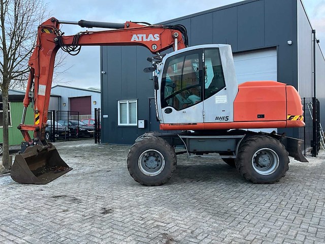 Atlas banden graafmachine - afbeelding 44 van  48