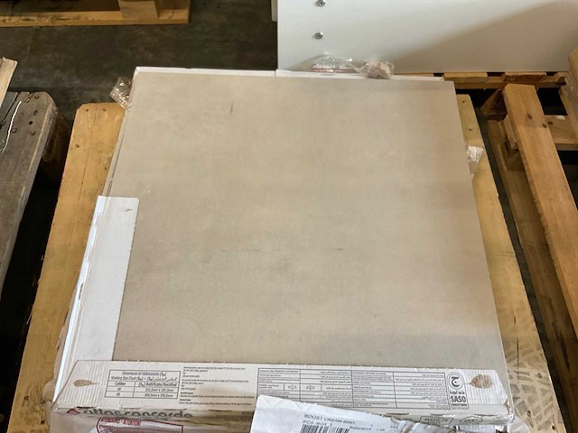 Atlas concorde vloertegel 60x60 cm ca. 2,8 m² - afbeelding 1 van  3