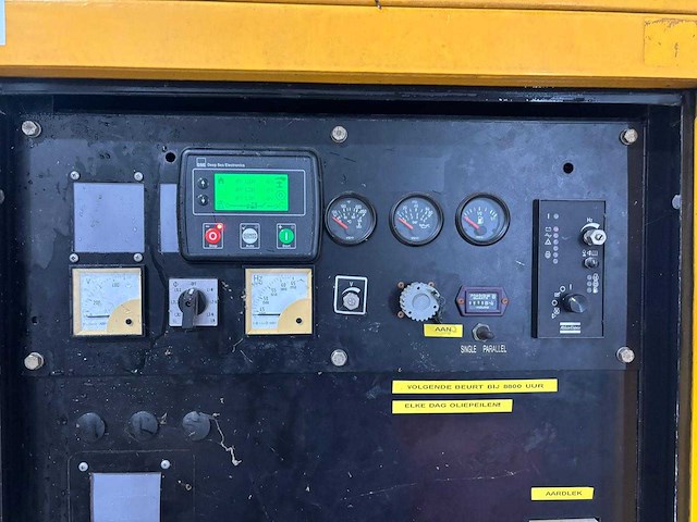 Atlas copco - 2003 - noodstroomaggregaat - afbeelding 2 van  12